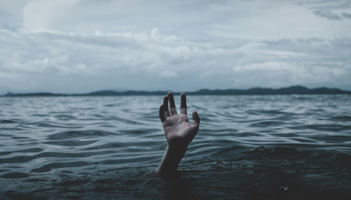 Why People Hire a Professional Organizer: Letting Go of Emotional Items